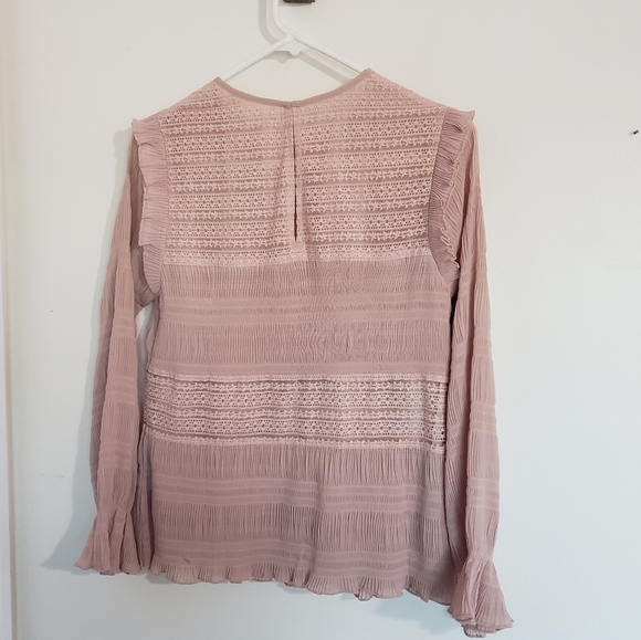 Velvet by Graham & Spencer Ynez Smocked top - Picture 8 of 11